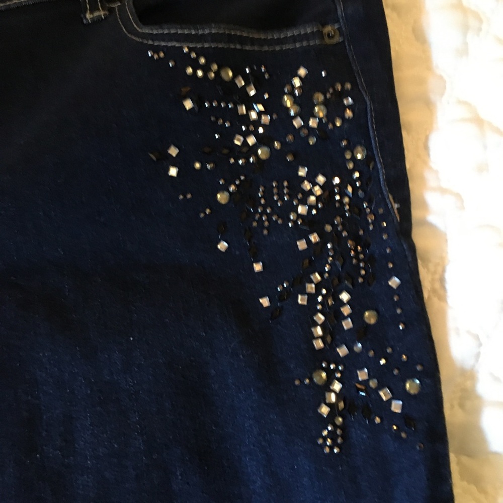W62 16W Plus Size Rhinestone Pattern Jeans